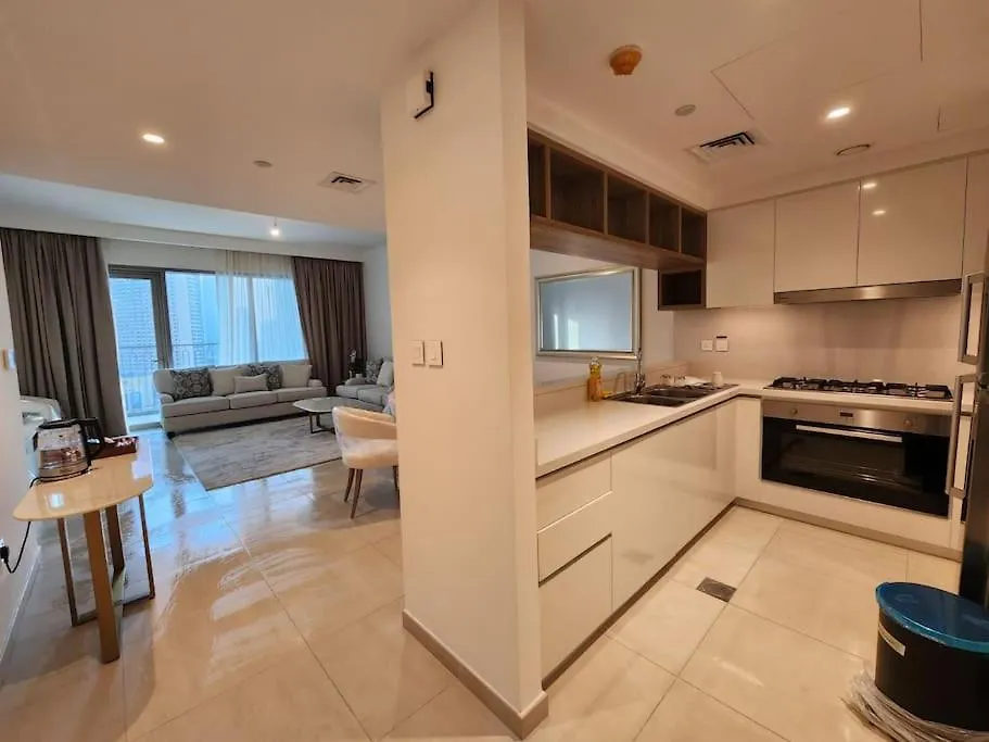Your Dubai Home 0*,